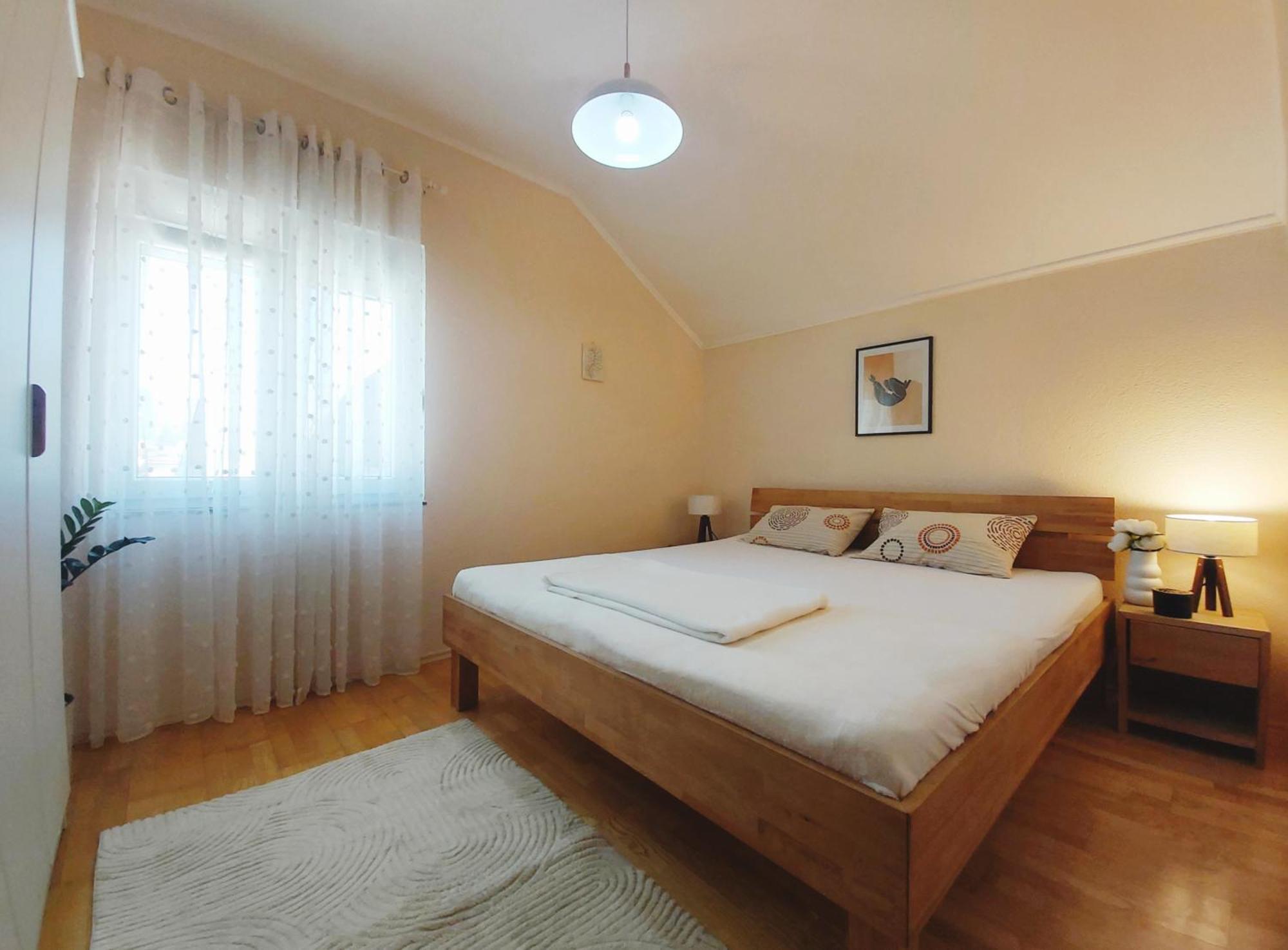 Zara Apartment With Terrace Near Old Town Mostar Bagian luar foto
